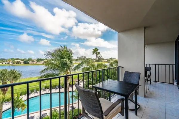 1830 Embassy Drive #411 #411, West Palm Beach, FL 33401