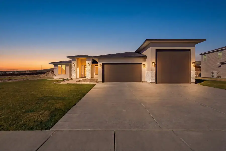 3934 Highview St., Richland, WA 99352 - #2