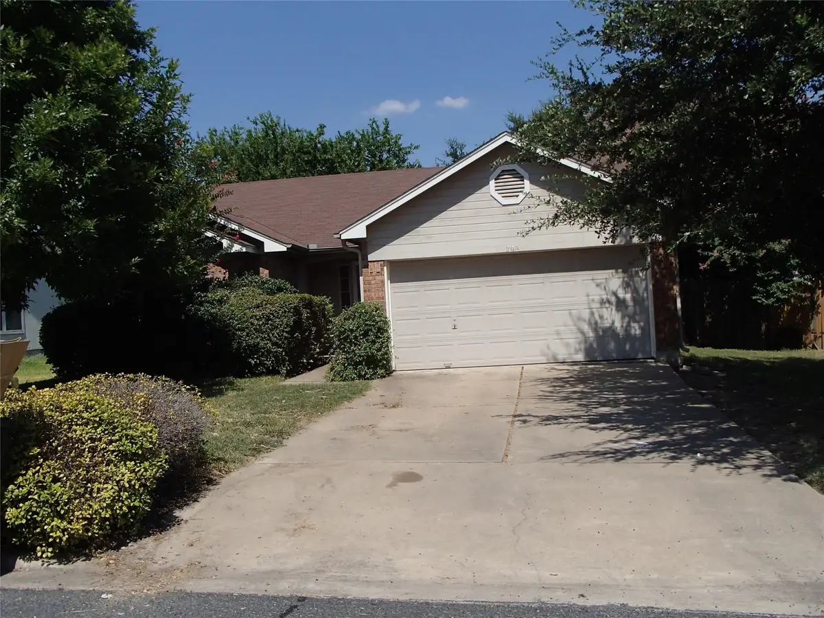 208 Juniper St, Georgetown, TX 78626 - #1