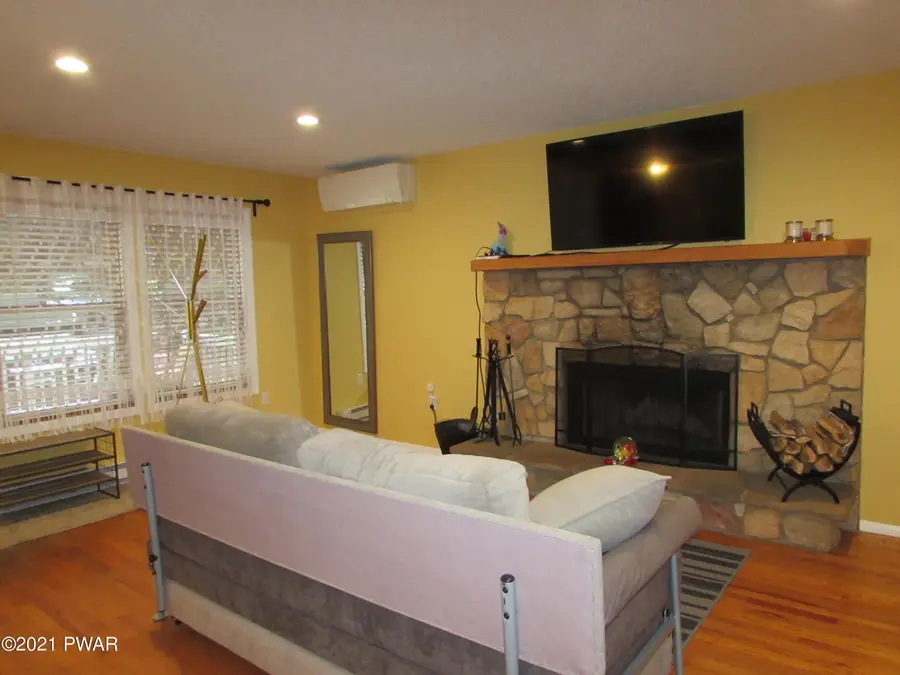 105 Waterview Dr, Lords Valley, PA 18428 - #3