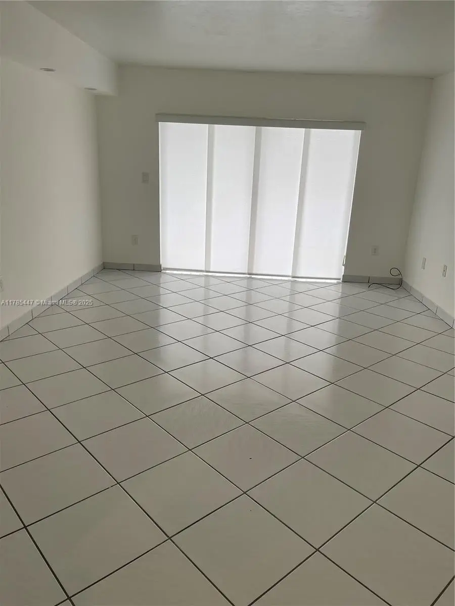 5201 NW 7th St #317, Miami, FL 33126 - Image #2