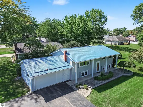 160 Devon, StLouis, MI 48880