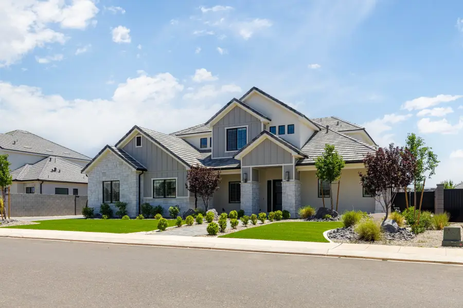 2736 E Moorland Dr, Saint George, UT 84790 - #2
