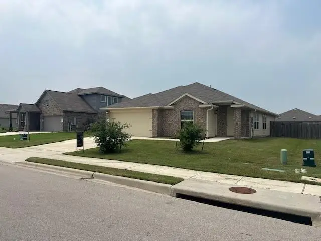 203 Balsam ST, Hutto, TX 78634 - #2