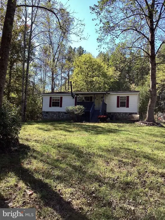 316 Coles Creek Ln, NEW CANTON, VA 23123