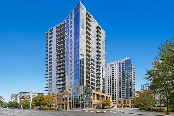 10610 NE 9th Place #1206, Bellevue, WA 98004