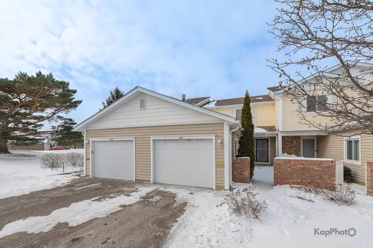 102 N Waterford Drive, Schaumburg, IL 60194 - #1