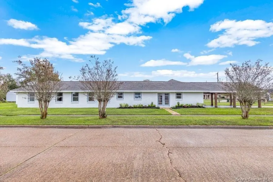 616 W Claude Street W, Lake Charles, LA 70605 - #3