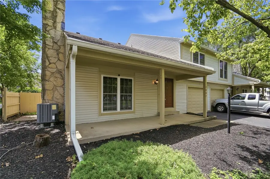 1007 Foxshire Place, Centerville, OH 45458 - #2