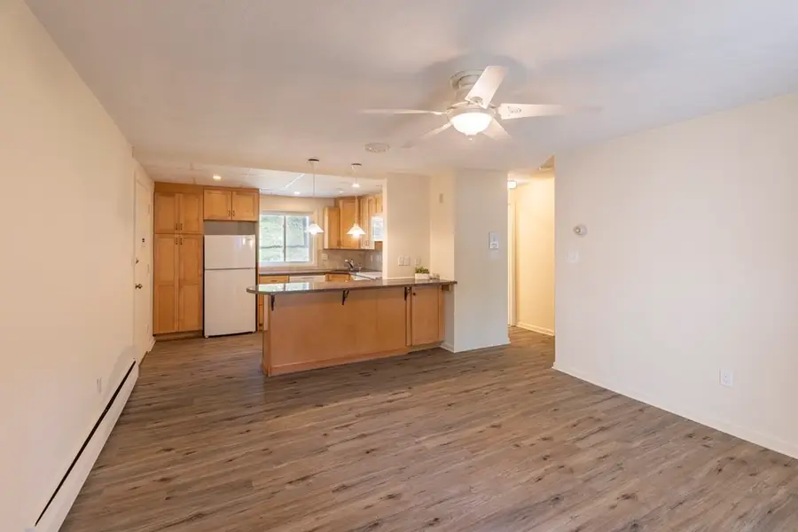 60 Lionel Ave , B, Waltham, MA 02452 - Image #3