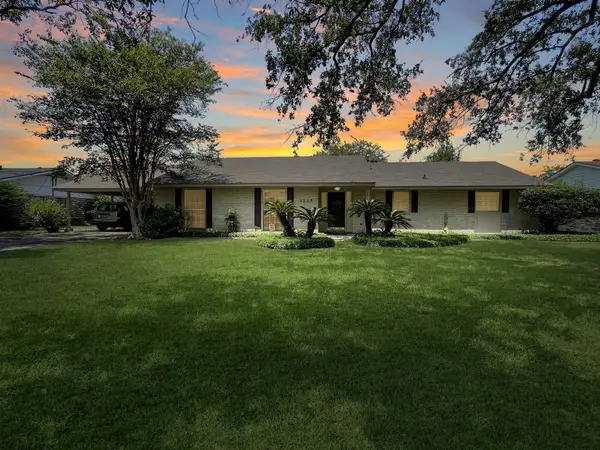 2225 Orchid Street, Lake Charles, LA 70601