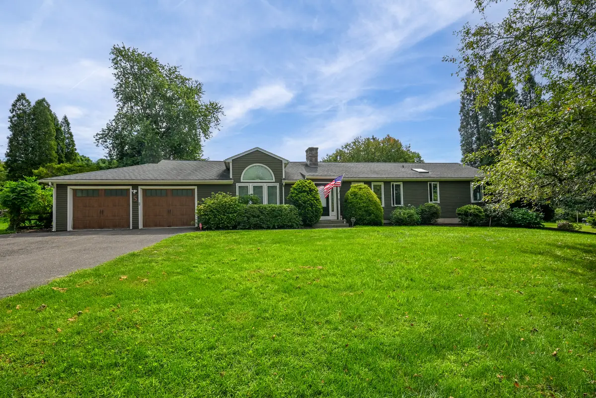 5 Taunton Lake Drive, Newtown, CT 06470 - #1