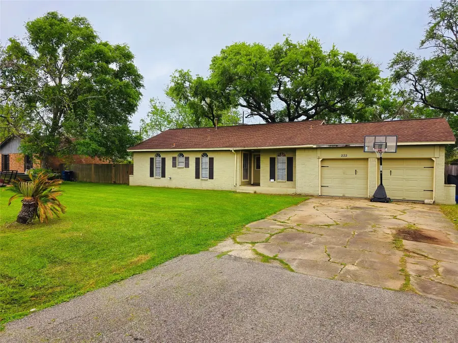 222 Success Street, Richwood, TX 77531 - Image #2