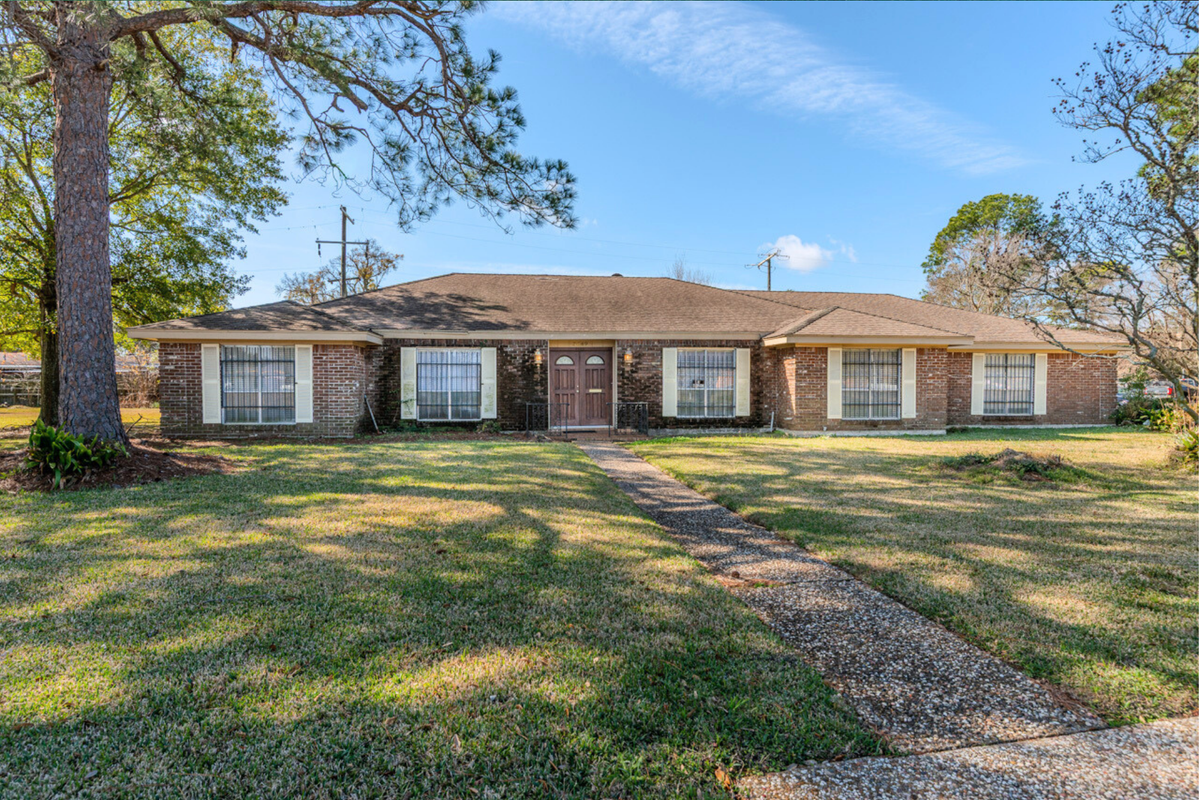 3649 Memorial Boulevard, Port Arthur, TX 77640 - #1