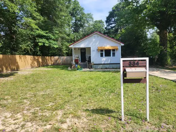 334 E Chestnut Avenue, Crestview, FL 32539