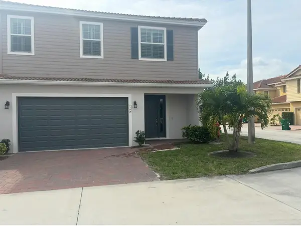 1805 Noel Place #104, Melbourne, FL 32935