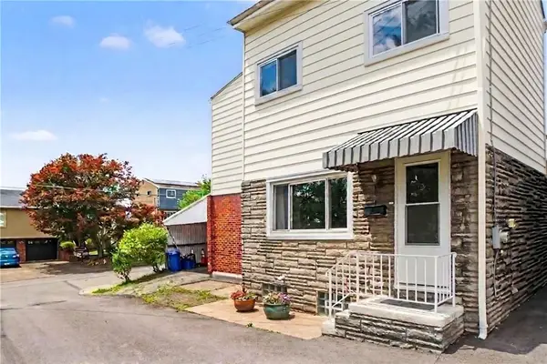 5302 Camelia St, Pittsburgh, PA 15201