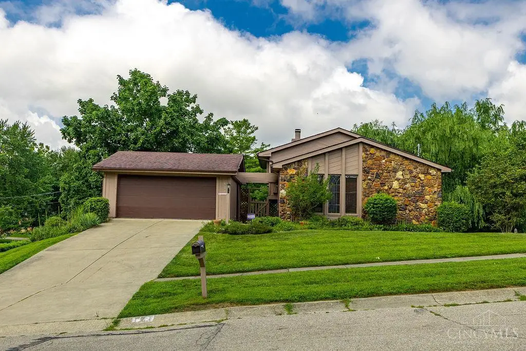 121 Farmington Drive, Hamilton, OH 45013 - #1