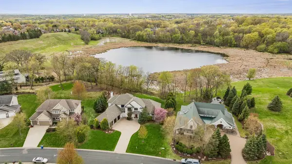 6930 Lake Harrison Circle, Chanhassen, MN 55317