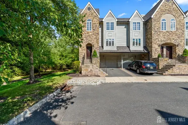 7 Finch Court, Berkeley Heights, NJ 07922