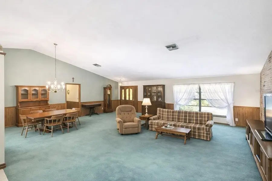 301 Shady Woods Road, Geneva, FL 32732 - #2