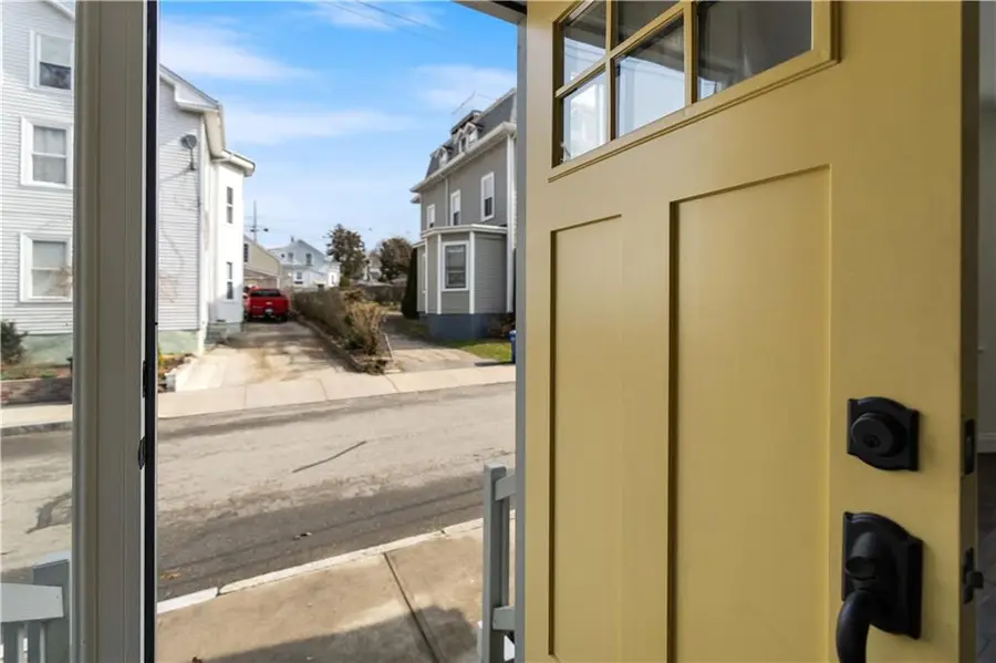 4 Clinton Avenue, Newport, RI 02840 - #2