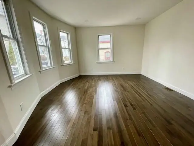 4 Clinton Avenue, Newport, RI 02840 - #3