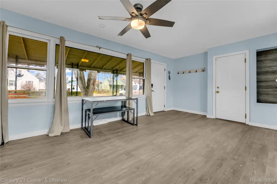 32178 Carlisle Parkway, Wayne, MI 48184 - #3