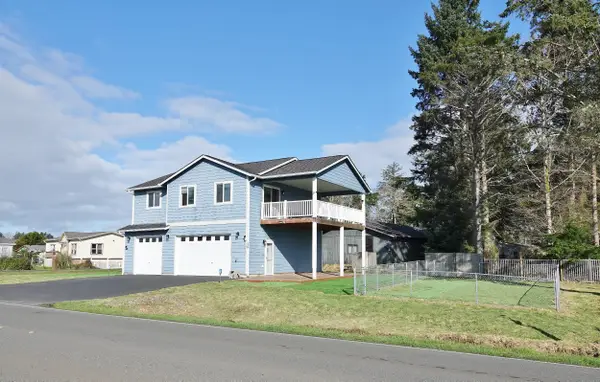 500 Chenois Avenue Ne, Ocean Shores, WA 98569