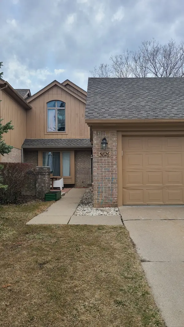 5826 DAWN RIDGE DR, Troy, MI 48098