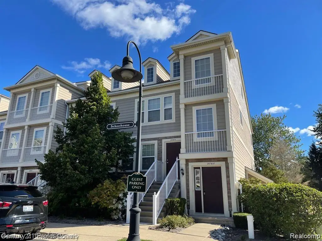 3060 Schoolhouse #56, Troy, MI 48083 - #1