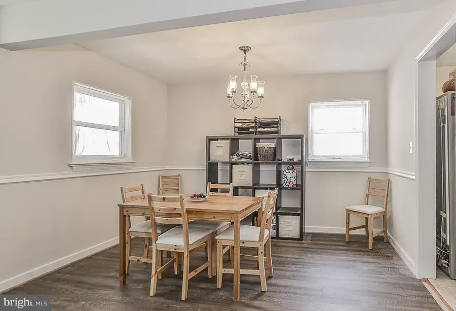305 S Fenwick Street, Arlington, VA 22204 - #3