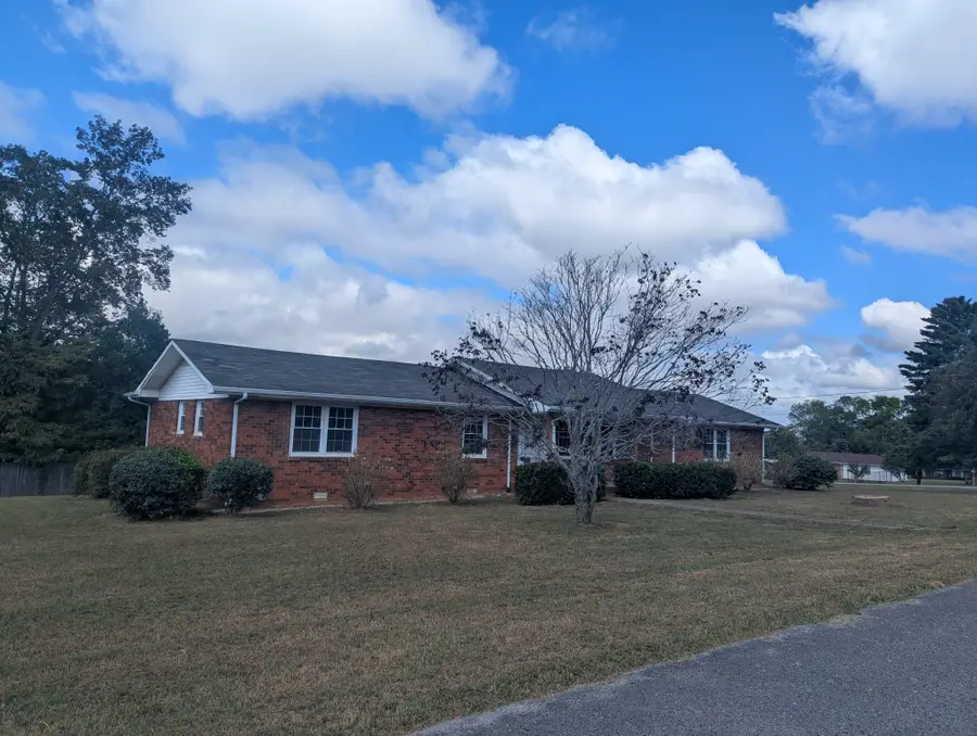 505 Kindel Dr, Decherd, TN 37324 - #3