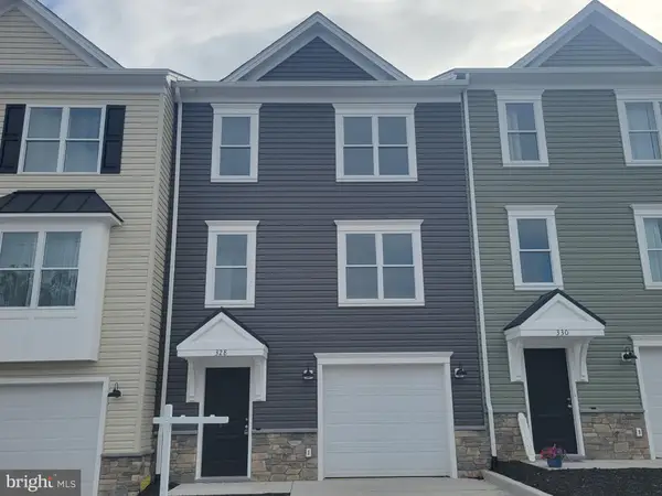 328 W 11th Street, Front Royal, VA 22630