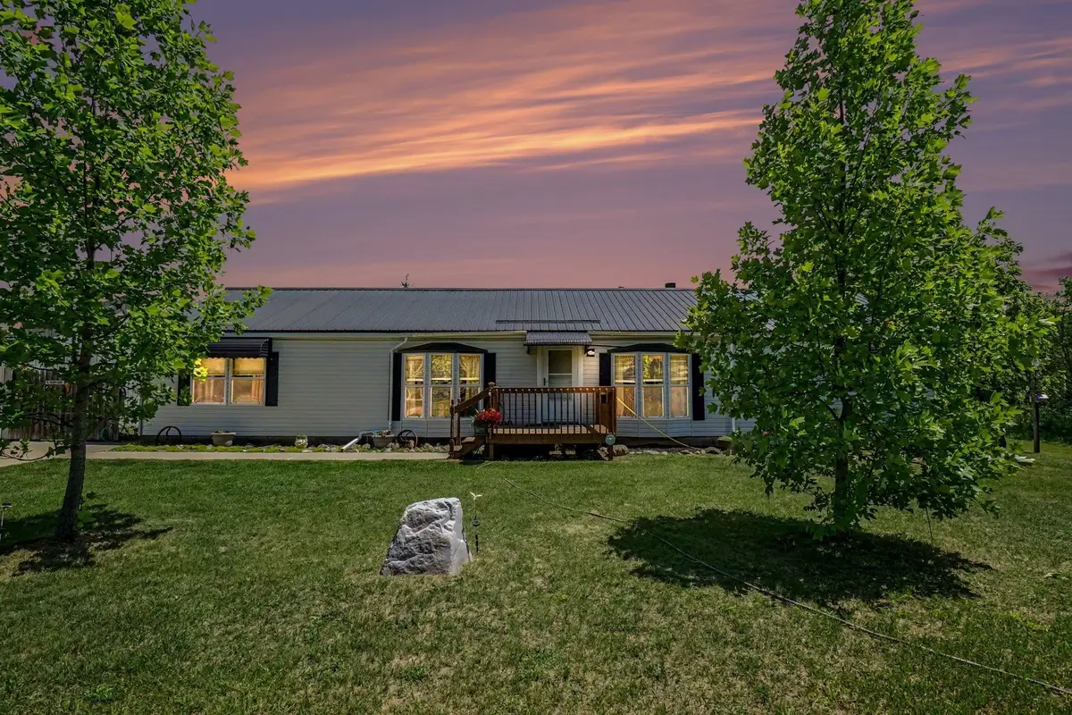 9145 Lydell RD, Farwell, MI 48622 - #1