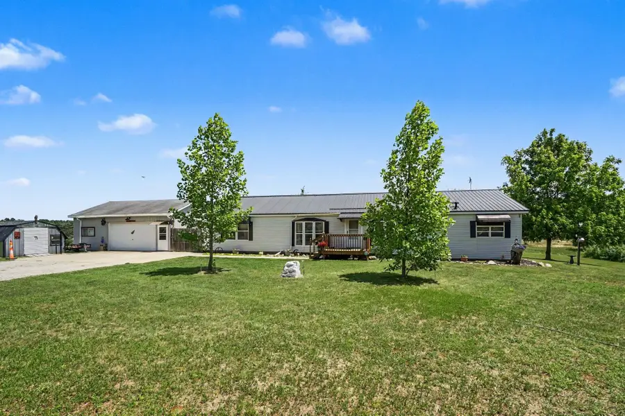 9145 Lydell RD, Farwell, MI 48622 - #3