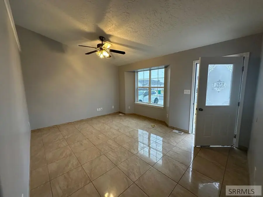 4425 Dixie Street, Ammon, ID 83401 - #2