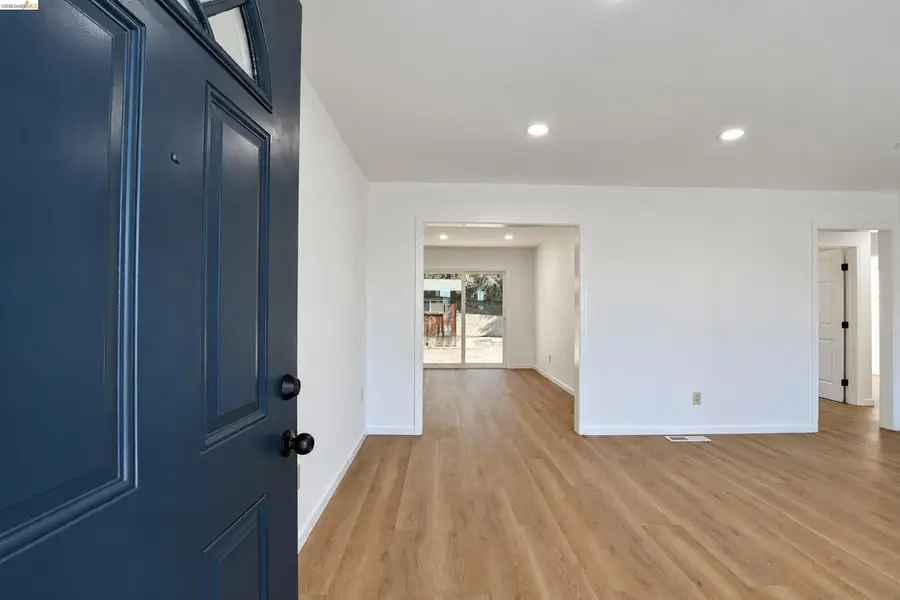 206 William Reed Dr, Antioch, CA 94509 - #2