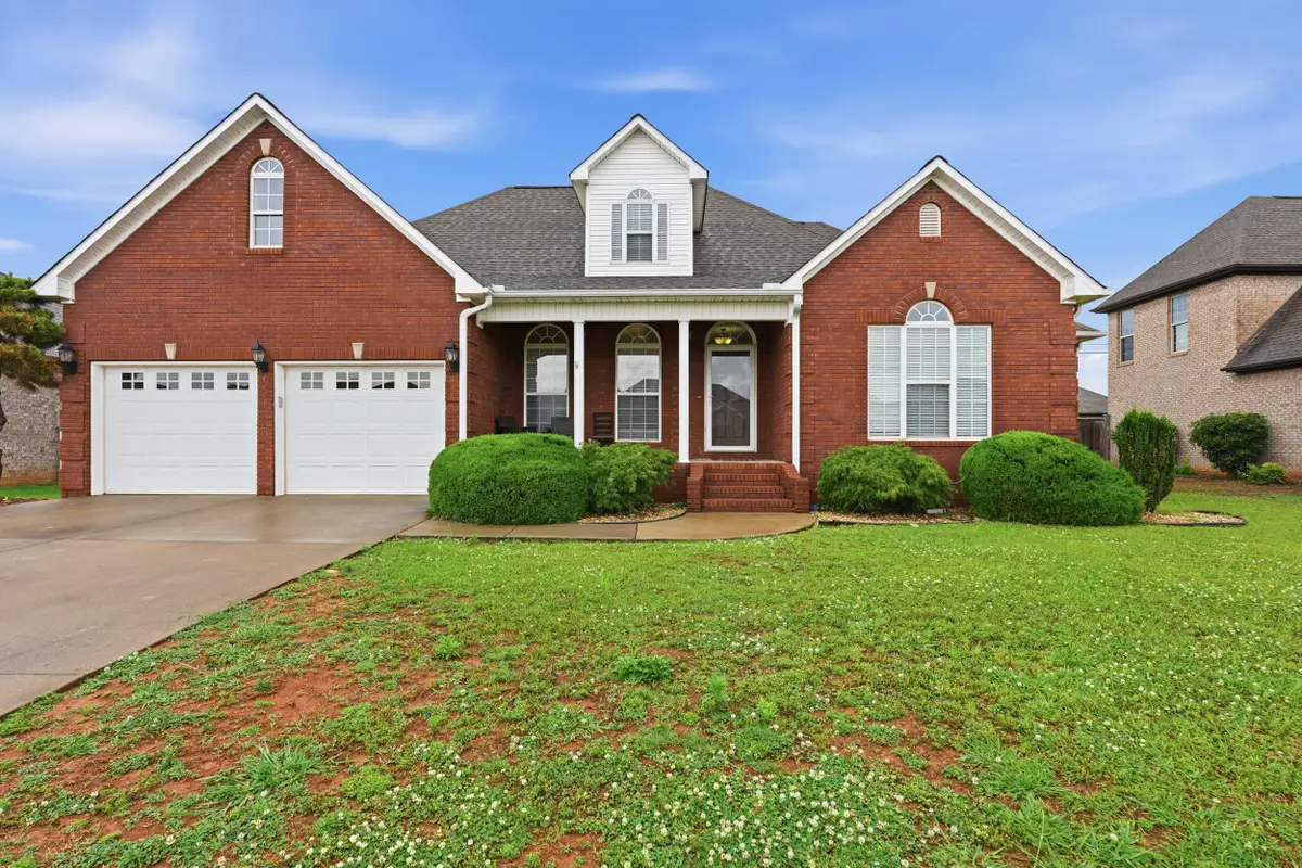 112 Aidan Ln, Muscle Shoals, AL 35661 - #1