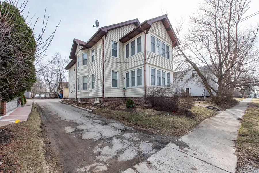 515 2nd Street , 2, Waukegan, IL 60085 - #3