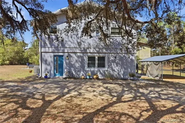 6785 W 7 Rivers Drive, CRYSTAL RIVER, FL 34429