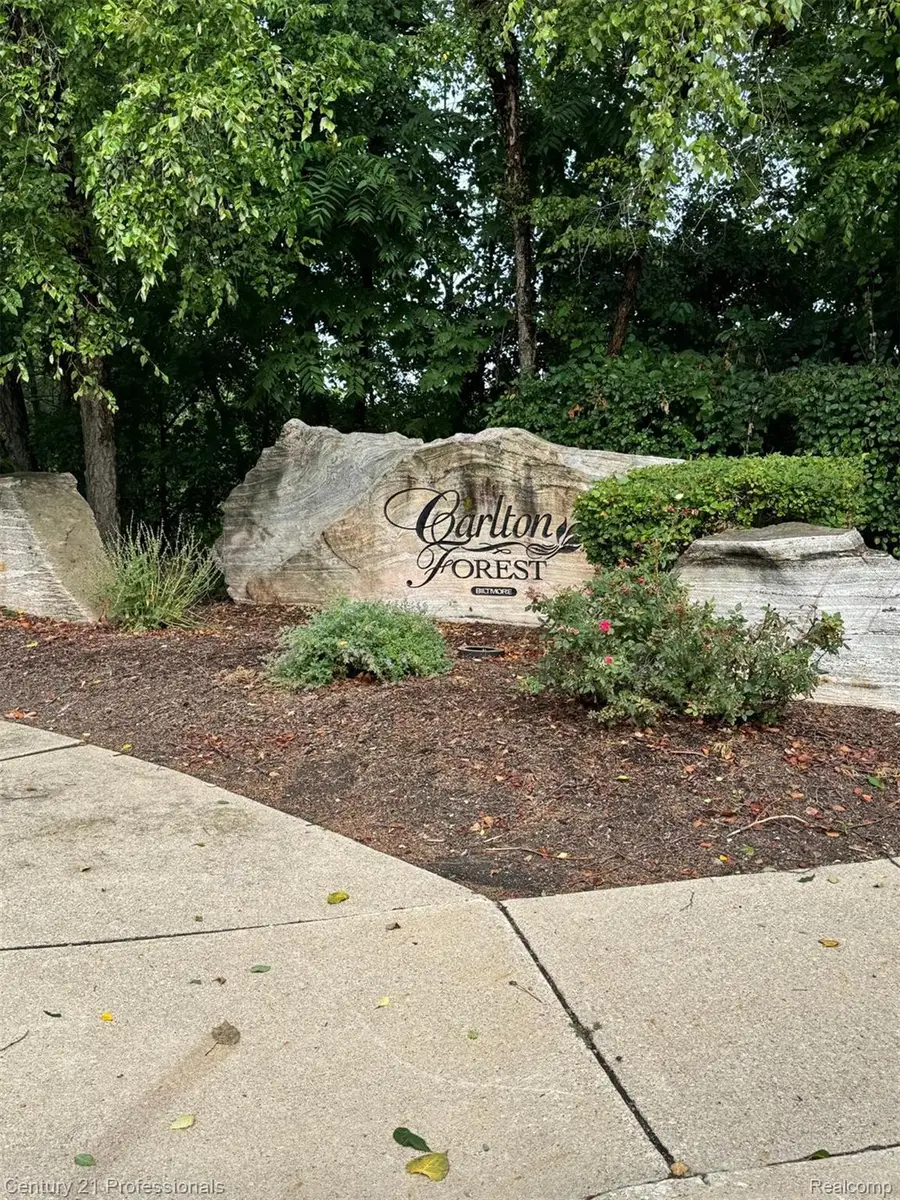 28067 Carlton Way Drive, Novi, MI 48377 - Image #2