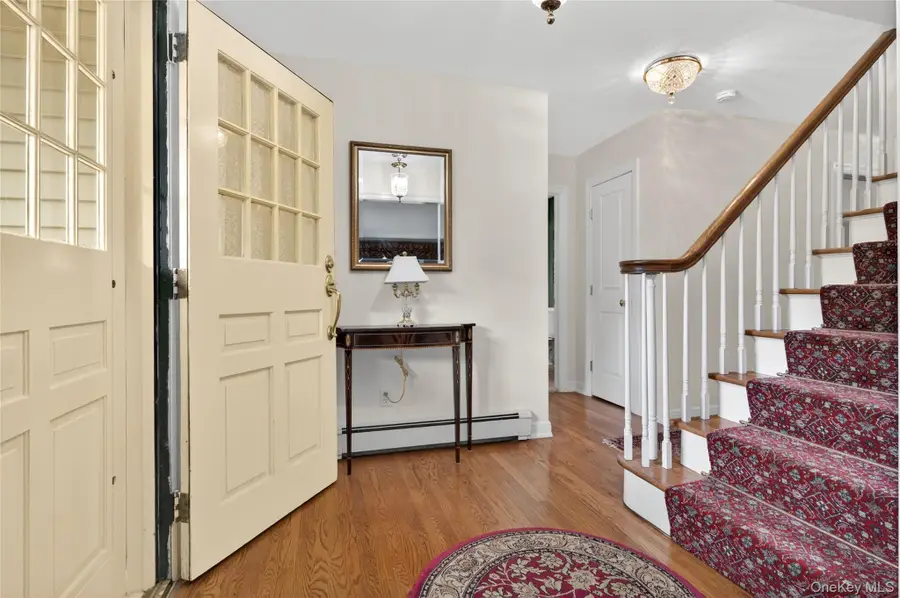 14 Mayfair Drive, Huntington, NY 11743 - #3