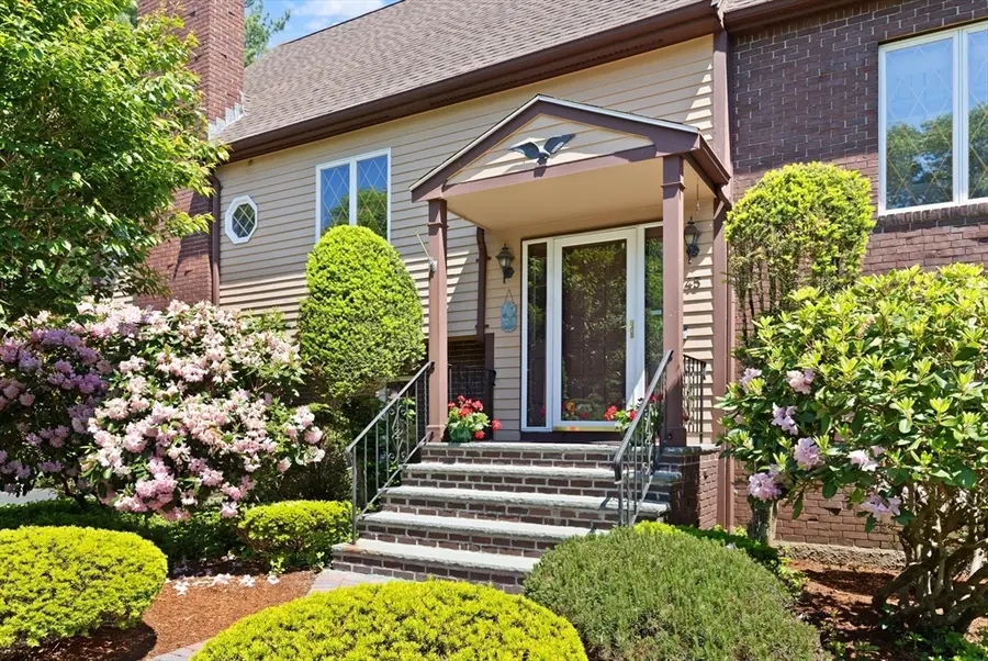45 Anthony Ln, Dedham, MA 02026 - #2