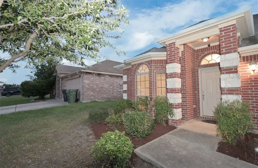 1204 Varacruz Drive, Arlington, TX 76010 - #2