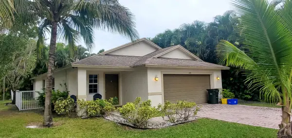 2445 Douglas Ave Avenue, Delray Beach, FL 33444