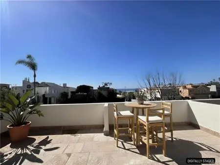 1734 Prospect Ave #B, HMB, CA 90254