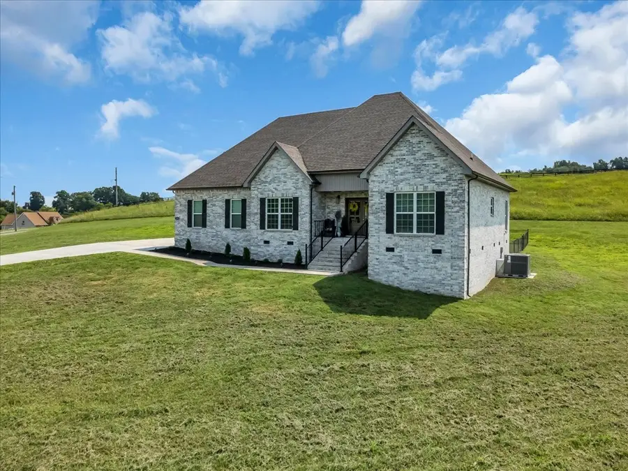 1301 Whiteside Hill Rd, Wartrace, TN 37183 - #2