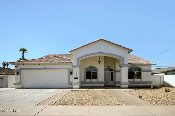 5619 W Frier Dr, Glendale, AZ 85301 - #2