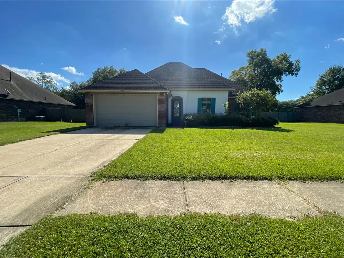 42021 Majestic Hunter Ave, Prairieville, LA 70769 - Image #1